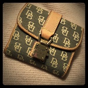 Dooney and Bourke wallet